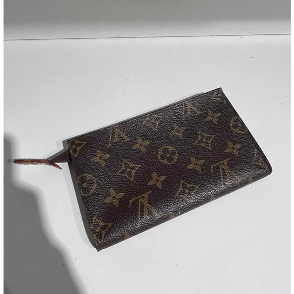 Louis Vuitton Pouch Monogram Brown